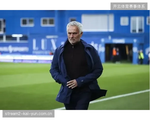 穆里尼奥重掌皇马或主导阵容变革,青训中场尼科·帕斯有望回归 穆里尼奥重掌皇马或主导阵容变革,青训中场尼科·帕斯有望回归